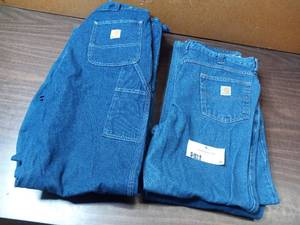 lot 45 image: 6 Pairs Of Carhartt Jeans - 1 38x28 Carpenters Jeans, 1 38x30 Relaxed Fit Jeans, 1 38x30 Carpenters Jeans, 1 38x32 Relaxed Fit Jeans, 1 38x32 Carpenter Jeans, 1 38X36 Carpenter Jeans
