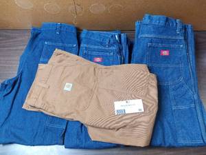 lot 66 image: 10 Pairs of Jeans (5) 30x30 New With Tags Dickies Carpenter Jeans, (1) 30x30 Dickies Carpenter Jeans, (2) 30x32 Dickies Jeans, (1) 34x34 Carhartt Carpenter Jeans, (1) 34x36 Carhartt Carpenter Jeans