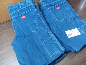 lot 69 image: 10 Pairs of 32x30 Dickies Carpenter Jeans