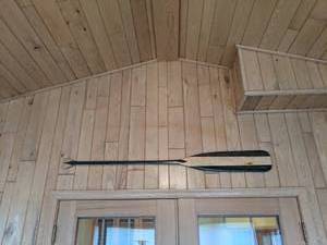 lot 424 image: Wooden Oar