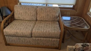 lot 399 image: Lane Venture Antique Rattan Love Seat & Side Table Set
