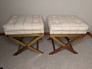 lot 578 image: Set of Stunning Vintage Brass Stools with Cushioned Seats