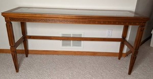 lot 549 image: Beautiful Wood Table w Glass Top