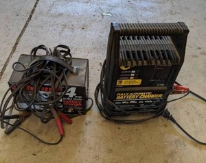 lot 58 image: Lot of (2) Battery Chargers