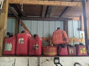 lot 99 image: Lot of (8) Gas Cans see pictures