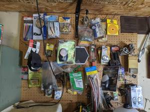lot 132 image: Lot of Automotive and Home Repair Items