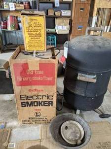 lot 136 image: Lot of (2) Vintage Smokers