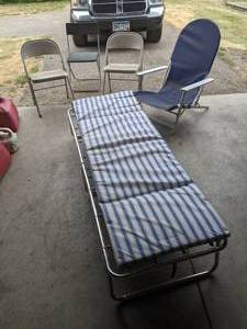 lot 90 image: Metal Folding Cot, (3) Foldable Chairs, Beach Chair