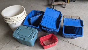 lot 92 image: Mixed Lot of Plastic Containers