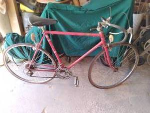 lot 13 image: Vintage Vista Sport Bicycle...