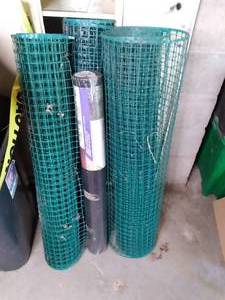 lot 33 image: Roll of Hardware Net, & (3) Rolls O...