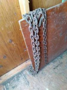 lot 88 image: Heavy Chain With Hook...