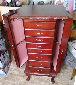 lot 7 image: Jewelry Armoire Cherry Finish (18 X 15 X 40)...