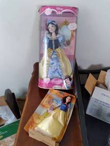 lot 167 image: Disney Princess Snow White Porcelai...