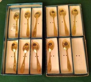 lot 189 image: Birth Month Gold Souvenir Spoon  (1...