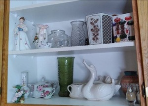 lot 220 image: Contents of Shelves & Other Kitchen...