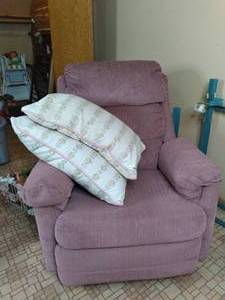 lot 253 image: Recliner With Pillows...