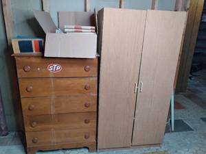 lot 265 image: 5 Drawer Vintage Dresser, Vintage B...