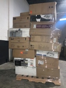 Huge Pallet of Assorted Drop In & All in One Kitchen Sinks and Medicine Cabinets. Various Kinds & Conditions. See Pictures