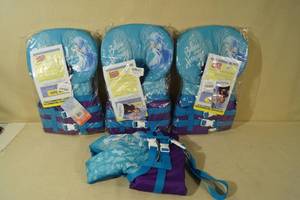 4 Girls Frozen Life Jackets
