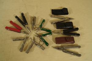 Multi-Tool Pocket Knives