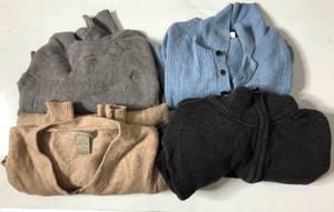 lot 11 image: Mens Sweater Collection- Sizes M, L, XL