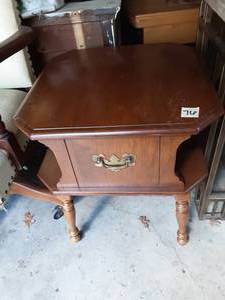 Heywood Wakefield Side Table 20x20x23