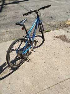 Trek 7.2 FX Male Youth bike