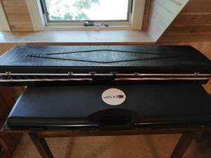 2 Large gun cases
