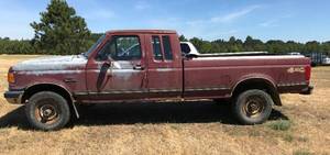 lot 4 image: 1991 Ford F250 XLT Lariat 4x4
