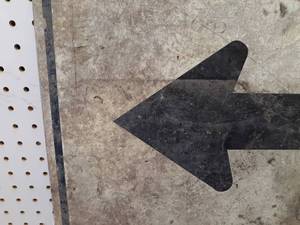 lot 41 image: Arrow Street Sign - Heavy Steel 21 x 15