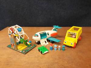 lot 35 image: Lot of Vintage Fisher Price Little People Toys