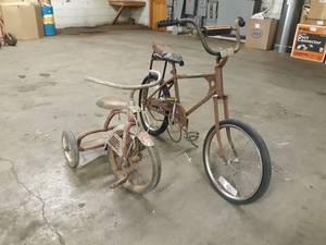 lot 43 image: Vintage Bicycle and Tricycle