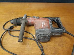 lot 109 image: Hilti Model TE75 Rotary Hamer Drill - Tested and Powers on