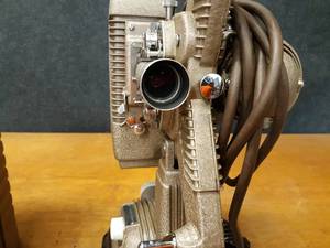 lot 140 image: Revere Model P90 8mm Movie Projector