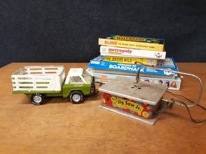 lot 148 image: Jig Saw Jr (Works), Nylint Truck and Board Games