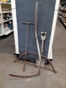 lot 197 image: Vintage and Antique Tools