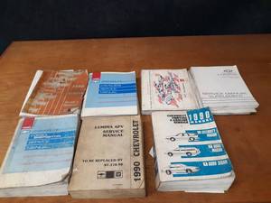 lot 225 image: Lot of (8) Chevrolet Car Service Manuals 1990, 1992 & 1993