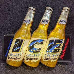 lot 20 image: Budweiser Ice Light Lighted Marquee Sign
