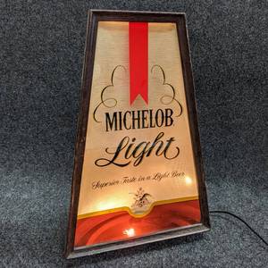 lot 22 image: Michelob Light Lighted Sign