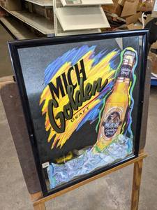 lot 71 image: Michelob Golden Draft Beer Mirror Sign