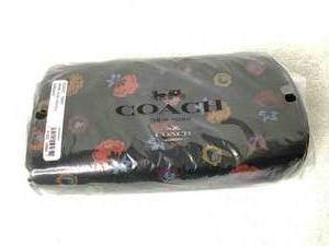 lot 19 image: Coach New York Primrose Nylon Cosmetic Case (F24283)