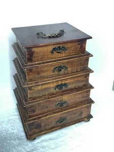 lot 36 image: Hand Crafted Vintage Jewelry Chest - WOW
