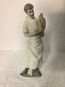 lot 43 image: Retired - Lladro Daisa Obstetrician Doctor with Newborn Baby
