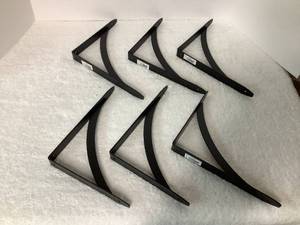 lot 49 image: 6 Shelving Brackets