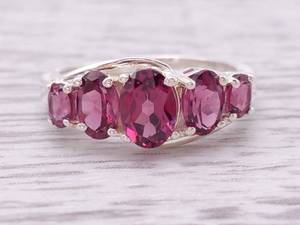 Gorgeous Raspberry Garnet Estate Ring