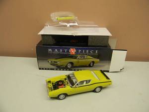 lot 5 image: AMT MASTERPIECE ASSEMBLED PLASTIC 125 SCALE 1971 DODGE CHARGER RT - IN BOX - NICE - SEE PICTURES