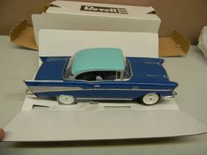 lot 11 image: Revell 125 Scale 57 Chevrolet Bel Air Hard Top Blue Promo Model Built Model #0907 - NEW IN BOX - SEE PICTURES