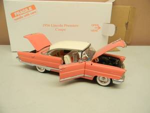 lot 36 image: THE DANBURY MINT 124 SCALE 1956 LINCOLN PREMIERE COUPE - IN BOX - GREAT PIECE - SEE PICTURES