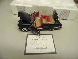 lot 50 image: THE FRANKLIN MINT 124 SCALE LIMITED EDITION 1949 FORD CONVERTIBLE - IN BOX - GREAT PIECE - SEE PICTURES